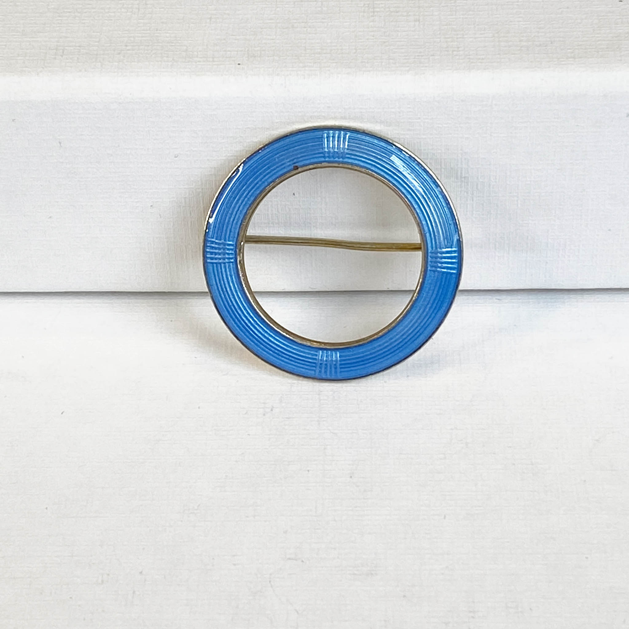 30's Blue Circle Enamel Pin